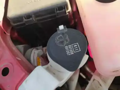 Second-hand car spare part WINDSCREEN WASHER BOTTLE for TOYOTA RAV 4  OEM IAM references 8535542100  