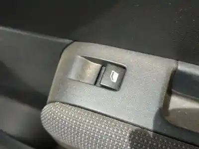 Автозапчасти б/у управление задними правыми стеклами за citroen c3 aircross ii (2r_, 2c_) 1.6 bluehdi 100 (2cbhyb) ссылки oem iam 96762292zd
