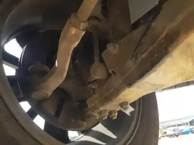 Recambio de automóvil de segunda mano de Mangueta Delantera Izquierda para SSANGYONG RODIUS 4WD POWER referencias OEM IAM   