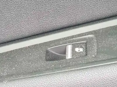 Peça sobressalente para automóvel em segunda mão botão / interruptor elevador vidro traseiro direito por renault austral techno referências oem iam 829f08792r