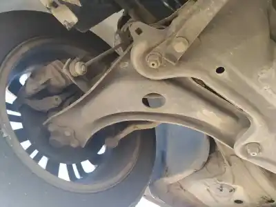 Piesă de schimb auto la mâna a doua braț suspensie inferior dreapta fațã pentru peugeot 208 style referințe oem iam 9670771480