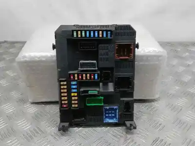 Peça sobressalente para automóvel em segunda mão  por PEUGEOT 208  Referências OEM IAM 9819849680  20180213