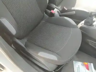 Автозапчасти б/у сиденье правое переднее за PEUGEOT 208 I (CA_, CC_) 1.6 BLUEHDI 100 ссылки OEM IAM   