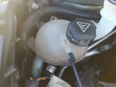 Piesă de schimb auto la mâna a doua vas de expansiune pentru peugeot 208 style referințe oem iam 9800777280