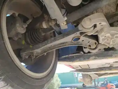 Автозапчастина б/у передній правий нижний рычаг підвіски для AUDI A3 (8P1) 1.9 TDI Посилання на OEM IAM 1K0407152AC  