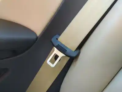 Автозапчастина б/у задній правий ремін безпеки для AUDI A3 (8P1) 1.9 TDI Посилання на OEM IAM 8P0857805  