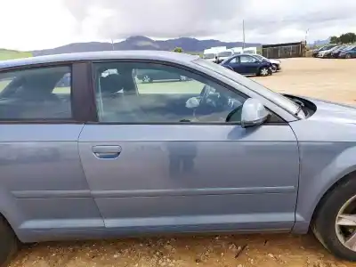 Автозапчастина б/у передні праві двері для audi a3 (8p) attration посилання на oem iam 8p3831052d