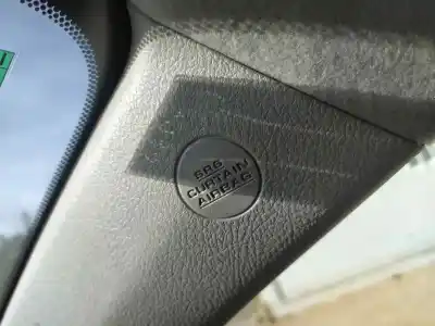 Peça sobressalente para automóvel em segunda mão  por TOYOTA YARIS  Referências OEM IAM 621700D120  