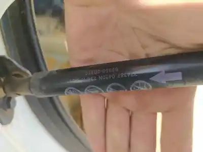 Peça sobressalente para automóvel em segunda mão  por TOYOTA YARIS  Referências OEM IAM 689500D210  