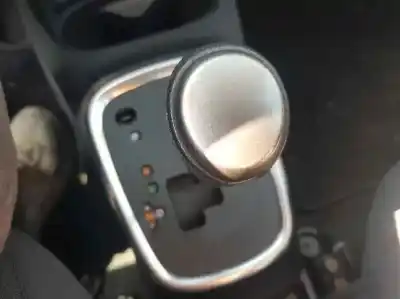 Peça sobressalente para automóvel em segunda mão alavanca de velocidades por toyota yaris active referências oem iam 