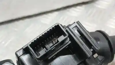 Second-hand car spare part indicator switch for toyota auris hybrid active oem iam references 0272017f852  