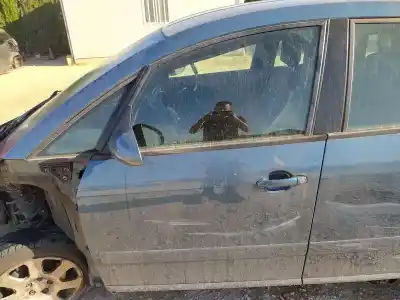 Автозапчасти б/у левая передняя дверь за audi a2 (8z0) 1.4 tdi ссылки oem iam 8z0831051a
