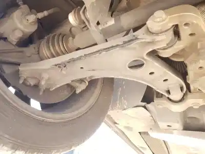 Автозапчастина б/у передній правий нижний рычаг підвіски для audi a3 (8p1) 1.9 tdi посилання на oem iam 1k0407152ac