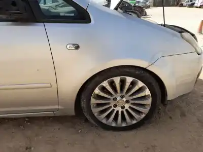 Автозапчасти б/у переднее правое крыло за FORD FOCUS C-MAX (DM2) 2.0 TDCI ссылки OEM IAM 1474083  
