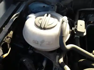 Second-hand car spare part coolant expansion tank for seat leon st (5f8) 2.0 tdi oem iam references 5q0121407aa