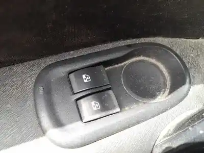 Автозапчастина б/у передні вікний вмикач для renault kangoo express (fw0/1_) 1.5 dci 70 (fw0a, kw0v) посилання на oem iam 8200476806