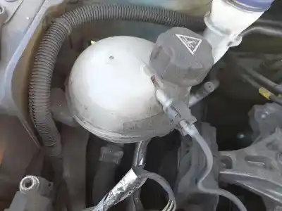 Peça sobressalente para automóvel em segunda mão Depósito De Expansão por CITROEN C-ELYSEE (DD_) 1.2 VTI 82 Referências OEM IAM 9818422880  