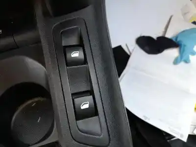 Second-hand car spare part Right Front Power Window Switch for CITROEN C-ELYSEE (DD_) 1.2 VTI 82 OEM IAM references 96657927ZD  