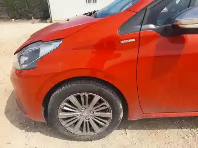Автозапчастина б/у передне ліве крило для peugeot 208 i (ca_, cc_) 1.2 vti 82 посилання на oem iam 9672994980
