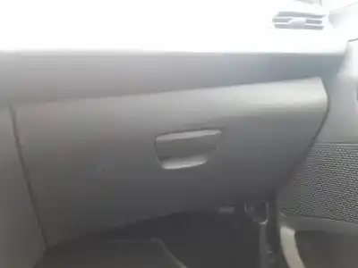 Автозапчастина б/у бардачок для peugeot 208 i (ca_, cc_) 1.2 vti 82 посилання на oem iam 96738112zd