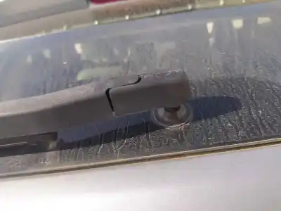 Pezzo di ricambio per auto di seconda mano Motore Tergicristallo Posteriore per FIAT GRANDE PUNTO (199) 1.3 16V JTD CAT Riferimenti OEM IAM 51757867  