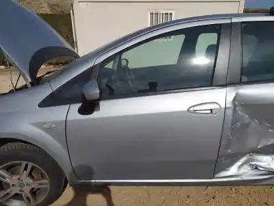 Автозапчастина б/у передні ліві двері для FIAT GRANDE PUNTO (199) 1.3 16V JTD CAT Посилання на OEM IAM 51776876  