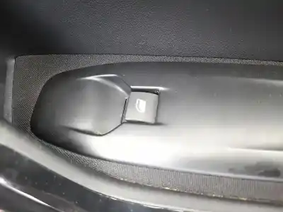 Автозапчастина б/у передній правий віконний вимикач для peugeot 208 i (ca_, cc_) 1.2 vti 82 посилання на oem iam 96749628zd