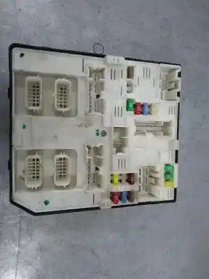 Second-hand car spare part FUSE BOX UNIT for RENAULT SCENIC III  OEM IAM references 284B62069R  