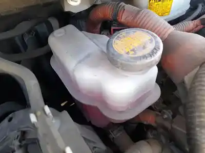 Pièce détachée automobile d'occasion VASE D'EXPANSION DE LIQUIDE DE REFROIDISSEMENT pour TOYOTA YARIS (_P13_)  Références OEM IAM G92A052011  