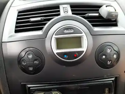 Автозапчастина б/у клімат-контроль для RENAULT MEGANE II RANCHERA FAMILIAR (KM0/1_) 1.6 16V Посилання на OEM IAM 7701209068  