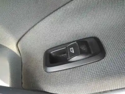 Gebrauchtes Autoersatzteil FENSTERSCHALTER VORNE RECHTS zum FORD FIESTA (CB1)  OEM-IAM-Referenzen 1823466  