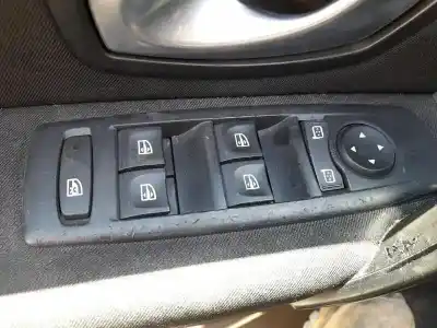 Pièce détachée automobile d'occasion COMMANDE DE LÈVE VITRE AVANT GAUCHE pour RENAULT LAGUNA III (BT0/1)  Références OEM IAM 809610007R  
