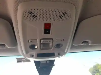 Автозапчасти б/у внутренний свет за PEUGEOT 208 II (UB_, UP_, UW_, UJ_) E-208 ссылки OEM IAM 96887290PR  