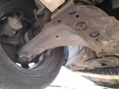 Автозапчасти б/у ПЕРЕДНИЙ ПРАВЫЙ НИЖНИЙ РЫЧАГ ПОДВЕСКИ за RENAULT LAGUNA II (BG0/1_)  ссылки OEM IAM 545002029R  