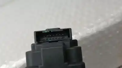 Автозапчасти б/у переключатель стартера за bmw serie 1 berlina (e81/e87) 120d ссылки oem iam 693370803 10862510 