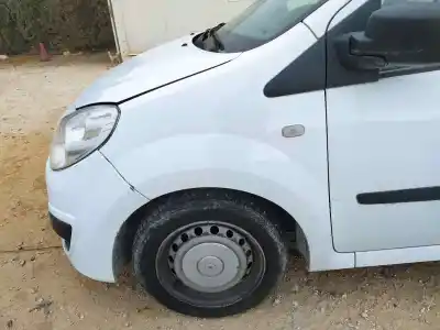 Gebrauchtes Autoersatzteil Kotflügel vorne links zum RENAULT TWINGO  OEM-IAM-Referenzen 7701477873  