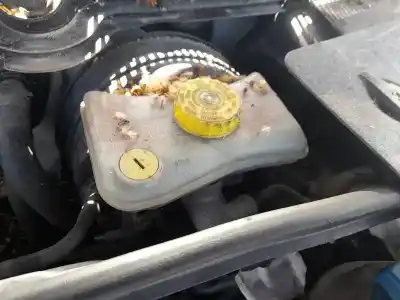 Peça sobressalente para automóvel em segunda mão  por AUDI A4 B6 (8E2)  Referências OEM IAM 8E0611021  