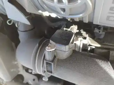 Pièce détachée automobile d'occasion débitmètre de masse d'air pour toyota auris hybrid active références oem iam 2220428010  1974005310