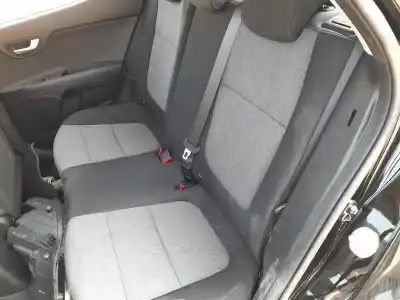Автозапчасти б/у задние сиденья за KIA STONIC (YB) 1.2 CVVT ссылки OEM IAM   
