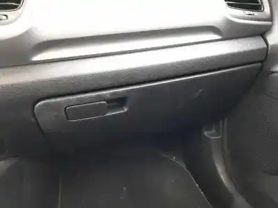 Автозапчасти б/у бардачок за KIA STONIC (YB) 1.2 CVVT ссылки OEM IAM   