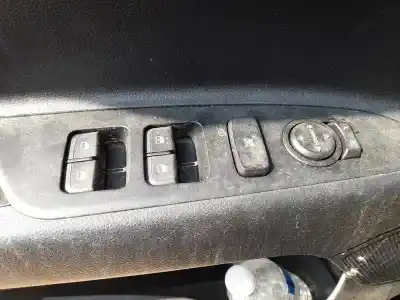 Gebrauchtes Autoersatzteil Fensterschalter Vorne Links zum KIA STONIC (YB) 1.2 CVVT OEM-IAM-Referenzen   