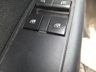 Автозапчасти б/у выключатель левого переднего окна за opel astra h gtc (a04) 1.7 cdti (l08) ссылки oem iam 13228879  
