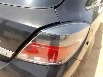 Автозапчасти б/у правый задний фонарь за opel astra h gtc (a04) 1.7 cdti (l08) ссылки oem iam 93190791