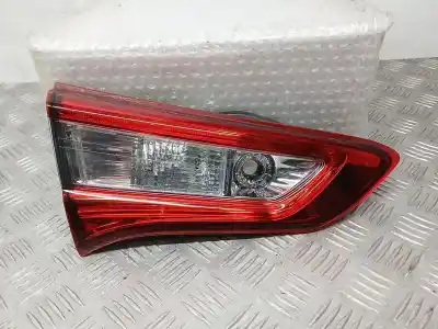 Peça sobressalente para automóvel em segunda mão farolim interior traseiro esquerdo por toyota yaris active referências oem iam 815910d600