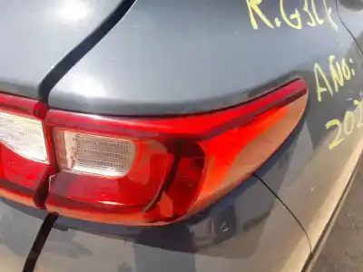 Автозапчастина б/у правий ліхтар для kia stonic (yb) 1.0 t-gdi eco-dynamics+ посилання на oem iam 92402h8400