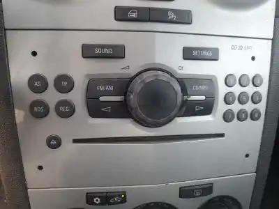 Автозапчасти б/у аудиосистема / радио cd за opel corsa d (s07) 1.4 (l08, l68) ссылки oem iam 13466748
