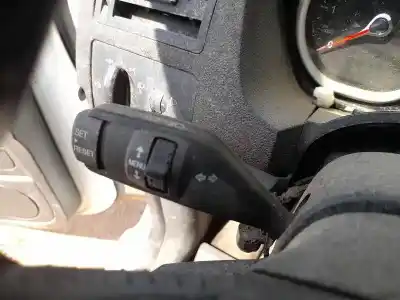 Автозапчасти б/у КОМАНДА ОЧИСТКИ за FORD KUGA I  ссылки OEM IAM 1362588  1362588 LUCES     1350067 LIMPIA