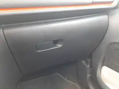 Tweedehands auto-onderdeel handschoenenkastje voor citroen c3 iii (sx) 1.2 vti 82 oem iam-referenties 98124977zd