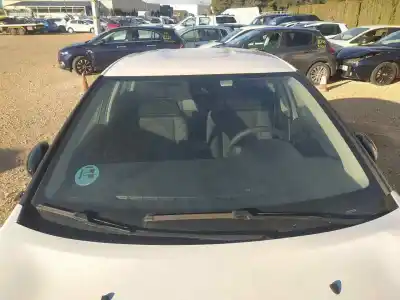 İkinci el araba yedek parçası ÖN CAM için CITROEN C3  OEM IAM referansları 9812886680  
