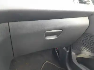 Автозапчастина б/у бардачок для peugeot 208 i (ca_, cc_) 1.2 vti 82 посилання на oem iam 96738112zd